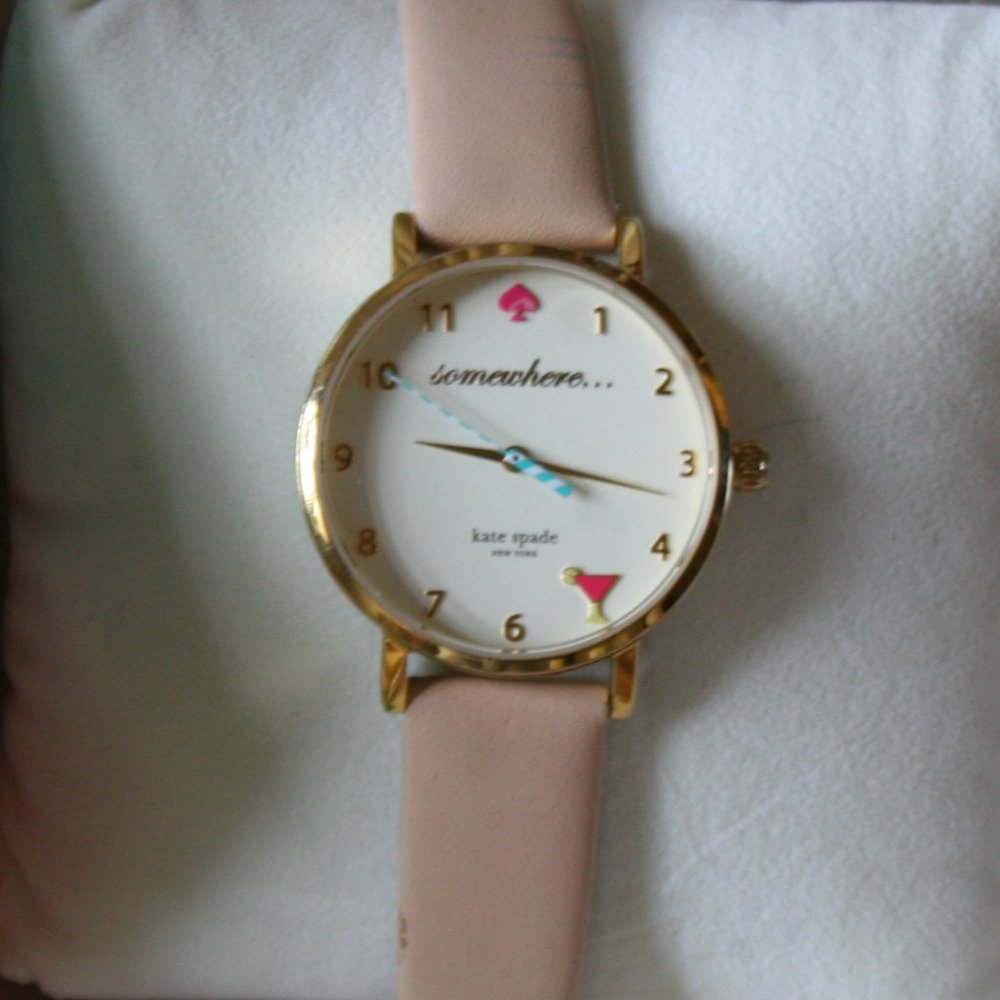 Kate Spade Metro - 'somewhere' .... Round Case/Leather Strap Watch